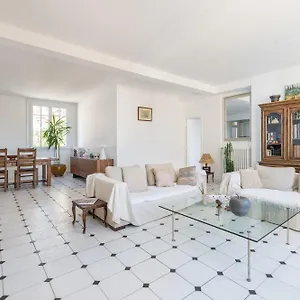 Appartement Splendide Vue Sur Nd De La Garde Et Le Vieux Port, Marseille